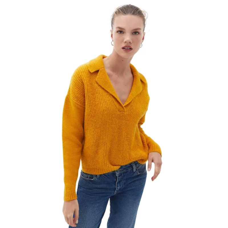 OXXO - Knitwear Sweater with Neckline Detail Handmade Hand-knitted Hand-woven